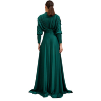 Robe Abaya en satin Lignes, design élégant avec taille à lacets, style modeste, belle robe musulmane