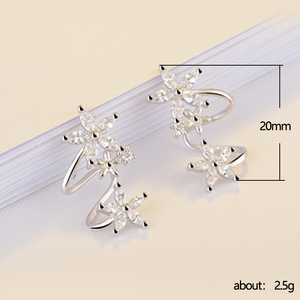 Orecchini a clip con fiore curvo in stile dolce e raffinato, orecchini a lobo versatili con zirconi, eleganti gioielli da donna. - Product Image 3