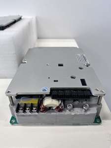 وحدة مدمجة اثنان في واحد بقدرة 3.3 كيلوواط مع وحدة DCDC بقدرة 1.8 كيلوواط للمركبات اللوجستية والرافعات الشوكية وعربات الجولف - Product Image 2