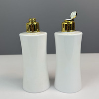 Flacon vide en PET blanc pour huile capillaire et lotion corporelle 250 ml 8 oz, emballage cosmétique de luxe, flacons en plastique pour toner avec bouchon à clapet doré