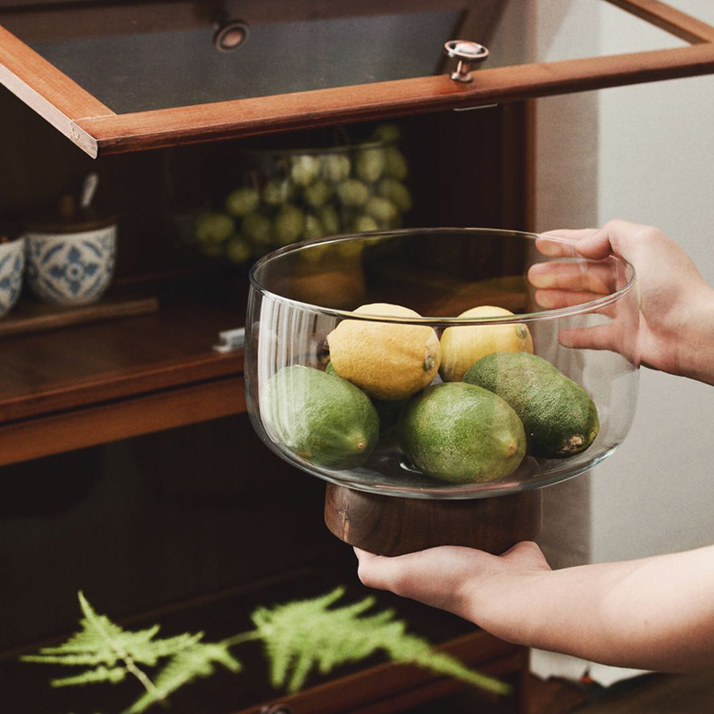 COM-FOUR® decoratieve schaal van acaciahout - moderne fruitschaal - rustieke snackschaal 29 cm - conische serveerschaal - natuurlijke kamerdecoratie van hout - slakom