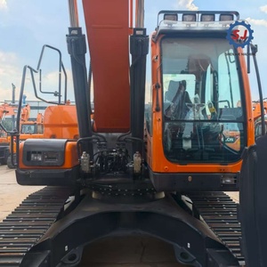 Excavatrice sur chenilles DX225 en excellent état, neuve, prix avantageux, avec garantie d'un an - Product Image 6