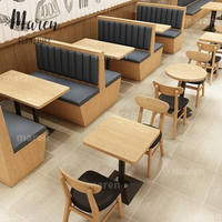 Ensemble de table et chaises de style moderne pour hôtel, café, pizzeria, restaurant, avec canapé et banquette, en bois massif