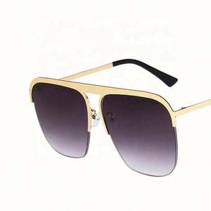 Gafas de Sol Cuadradas Extra Grandes de Metal para Mujer, Estilo Vintage, con Marco Grande y Lentes Degradadas, Protección UV400, Novedad 2021 - Product Image 5