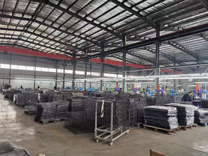 Zware metalen hondenren met 8 panelen, duurzaam ijzeren hondenhek voor binnen en buiten gebruik - Product Image 5