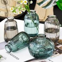 Lot de 3 Vase Bourgeon exquis de haute qualité Mini Vase en verre de mariage moderne Décorations de table colorées pour centres de table