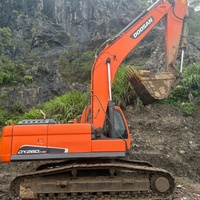 Fournisseur chinois en gros d'excavatrices sur chenilles multifonctionnelles d'occasion de marque Doosan 260, modèle 2021, moteur 180000W, pompe de boîte de vitesses
