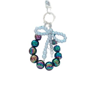 Breloques de téléphone pour filles tendance, avec perles, nœuds et perles de culture, utilisables comme porte-clés, chaîne de téléphone, dragonne ou bracelet. - Product Image 6