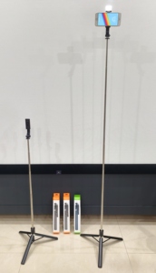 Soporte para Trípode de 170 cm (67 Pulgadas) R1S-L, Palo Selfie para <span class=keywords><strong>Tiktok</strong></span> Live, Trípode Telescópico Integrado y Portátil para Cámara - Product Image 3