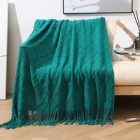 Couverture décorative de luxe en acrylique vert 60*80 pour canapé-lit, avec pompons, vente en gros