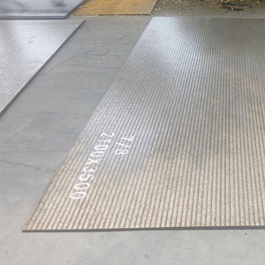 Plaque de revêtement multicouche en carbure de chrome <span class=keywords><strong>à</strong></span> arc ouvert pour goulottes de manutention de calcaire, certifiée selon les normes de test de moulin, taille standard, en stock - Product Image 2