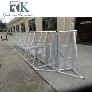Barrière pliable en aluminium pour événements, clôture de sécurité pour concerts et contrôle des foules - Product Image 6