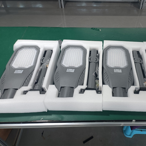 Lampu Jalan Tenaga Surya HKV 400w 500w 600w All in Two Lampu Jalan <span class=keywords><strong>LED</strong></span> Tenaga Surya Tahan Air untuk Luar Ruangan - Product Image 6