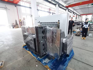 QZYK920D-10/15 Coupe-papier automatique hydraulique double, vente en usine, guillotine d'<span class=keywords><strong>occasion</strong></span> pour usine de fabrication, 920 mm A4, moteur - Product Image 4
