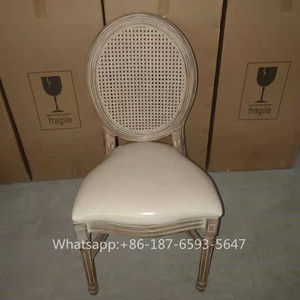 Chaise de salle à manger <span class=keywords><strong>Louis</strong></span> <span class=keywords><strong>XV</strong></span> en bois avec dossier en rotin antique empilable avec <span class=keywords><strong>siège</strong></span> amovible - Product Image 4