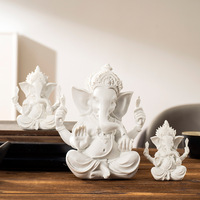 Statue de Bouddha en résine Tête d'éléphant, Dieu de la Richesse, Ganesha de style thaïlandais, Divinité indienne et d'Asie du Sud-Est, contemporaine, pour mariage et salon