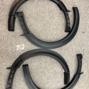 Accesorios Exteriores para Camionetas 4x4, Guardabarros T9 en Oferta para Nissan NV350 2012 en Adelante - Product Image 4