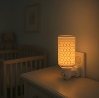 Diffuseur électrique de cire parfumée en nid d'abeille, brûleur d'huile parfumée à brancher, lampe d'aromathérapie avec interrupteur marche/arrêt pour la maison et la chambre à coucher