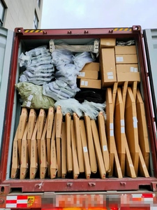 Pare-chocs arrière de <span class=keywords><strong>voiture</strong></span> en plastique, prêt à être expédié, grand stock, pièces de <span class=keywords><strong>carrosserie</strong></span> automobile de haute qualité, pare-chocs avant pour Jeep Wrangler JK - Product Image 5