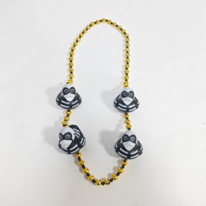 Vendita calda di <span class=keywords><strong>Halloween</strong></span> a tema bianco e nero di gomma anatra Mardi Gras collana di perline di carnevale per feste - Product Image 1