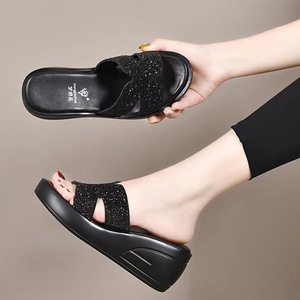 Nouvelles sandales compensées à plateforme épaisse et semelle souple, ornées de strass, pour femme, style décontracté, collection été 2025 - Product Image 3