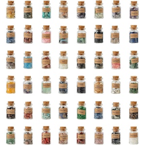 Différentes bouteilles de <span class=keywords><strong>pierres</strong></span> <span class=keywords><strong>précieuses</strong></span> en cristal naturel Cristaux de puce et <span class=keywords><strong>pierres</strong></span> de guérison Bouteilles de cristaux de guérison pour chakra - Product Image 4
