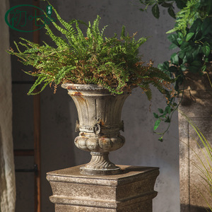 Jarrón de resina estilo Wabi Sabi, maceta artesanal de óxido de magnesio para decoración de jardín de escritorio o de pie. - Product Image 1