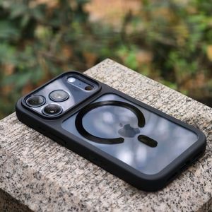 Étui Magnétique de Luxe pour iPhone 17 Pro Max – Coque Arrière Transparente en PC et TPU Antichoc avec Boutons Métalliques Premium et Contrôle Intelligent de l'Appareil Photo - Product Image 3