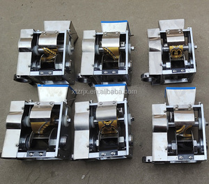 Macchina per fare il Curry-sbuffo macchina automatica karipap samosas macchina pastosa per la produzione di empanada con vari taglienti - Product Image 3