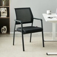 Chaise de bureau de haute qualité pour la formation des employés, avec dossier respirant en tissu mesh, idéale pour les réunions