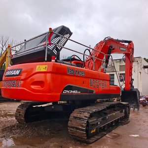 รถขุดมือสอง DOOSAN DX340LC-9C 34 ตัน เครื่องยนต์ Doosan ปั๊มไฮดรอลิก Doosan Mottrol วาล์ว KYB ชั่วโมงการใช้งานต่ำ สภาพ 90% ใหม่ ราคาแข่งขัน ปี 2023 - Product Image 1