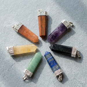 Pendentif Crayon en Pierre Semi-Précieuse Sculptée, Artisanat de Pierre Naturelle, Décoration d'Intérieur et Cadeau d'Affaires, Fabriqué au Gujarat - Product Image 3