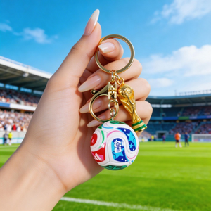 Porte-clés en métal de club de football européen, souvenir de mode, logo personnalisé en émail dur ou souple - Product Image 1