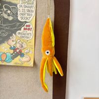 Porte-clés pendentif en peluche calmar réaliste, adorable poupée en peluche calmar marin avec chaîne, breloque de sac en peluche douce, ornement cadeau animal marin