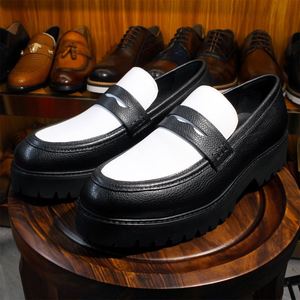 Zapatos de Vestir de Cuero Vacuno Suave con Punta Alta, Tallas 39-46, en Contraste Blanco y Negro para Hombre, Ideales para Fiestas, Otoño, Oficina y Carrera Profesional - Product Image 6