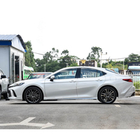 Toyota Camry 2.0HXS Sport Plus Edition 2027 populaire, berline hybride 4 portes 5 places, véhicule familial pour le transport quotidien, pour la vente en gros mondiale