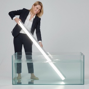 Lámpara LED Lineal Impermeable IP65 de 3000K 4000K 6000K, 100lm/w, Sin Parpadeo, 1200mm 1500mm - Product Image 1