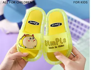 Sandálias infantis luminosas para meninos, chinelos luminosos para crianças, sapatos macios de pvc, sandálias de casa para crianças, confortáveis