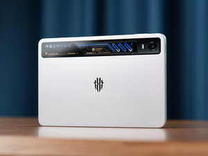 <span class=keywords><strong>Tablet</strong></span> Redmagic <span class=keywords><strong>Pad</strong></span> <span class=keywords><strong>5</strong></span> Pro 9.06'' Schermo OLED 185Hz 2400*1504 Batteria 8300mAh Snapdragon 8 Elite Gen <span class=keywords><strong>5</strong></span> Miglior <span class=keywords><strong>Tablet</strong></span> da Gaming WIFI - Product Image 6