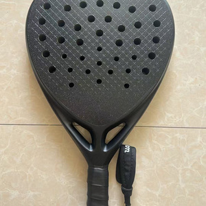 Raqueta <span class=keywords><strong>de</strong></span> Pádel Profesional <span class=keywords><strong>de</strong></span> Fibra <span class=keywords><strong>de</strong></span> Carbono con Impresión Personalizada <span class=keywords><strong>de</strong></span> Alta Calidad para <span class=keywords><strong>Hombre</strong></span> y Mujer - Product Image 5