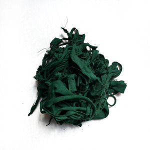 Tiras de tela de algodón de alta calidad, color verde botella, restos de tela para coser, residuos textiles de Bangladesh - Product Image 4