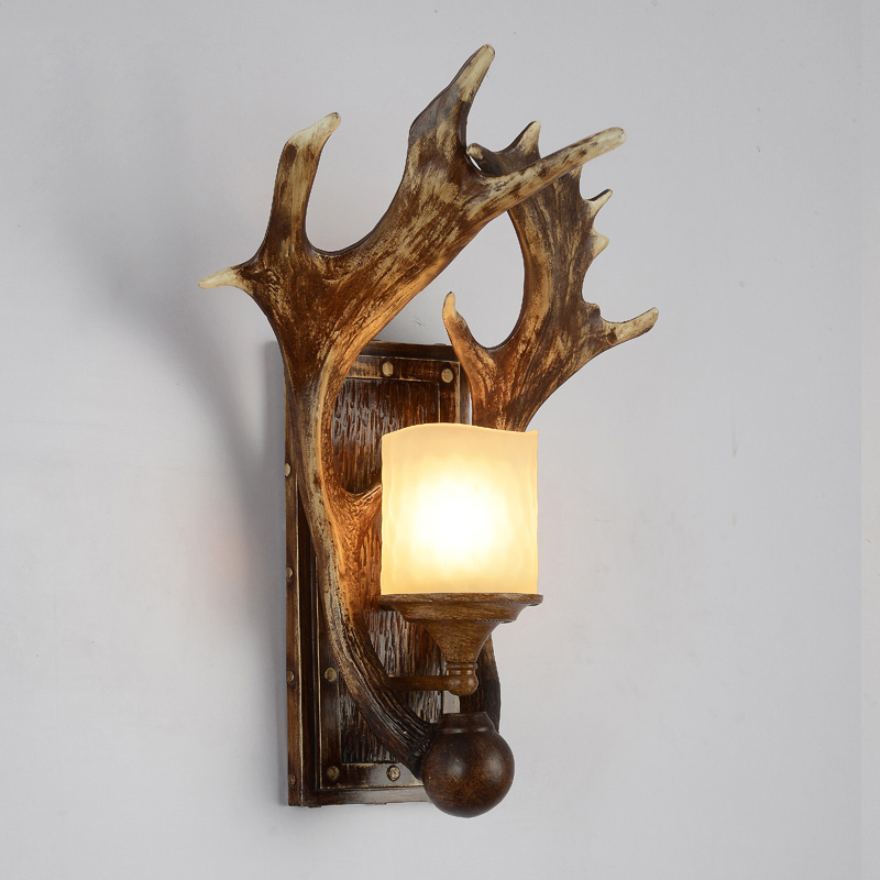 Applique Parete Rustica A Corno Di Cervo | 2 Luci Con Paralume In Vetro Smerigliato | Lampada Da Soggiorno 45x50 Cm | Stile Fattoria Per Camera E Corridoio