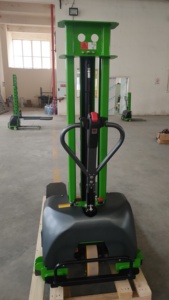 Heli Factory Price <strong>Electric</strong> Self Propelled Pallet Stacker 500kg 1000kg 1500kg Capacity 1.6m Lifting Height Warehouse - Product Image 5