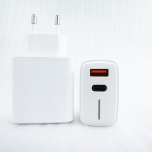 Adaptador de Corriente Multipuerto Tipo C de 30W PD de Alta Velocidad para Portátiles, Teléfonos Celulares, Smartphones y Dispositivos - Product Image 2