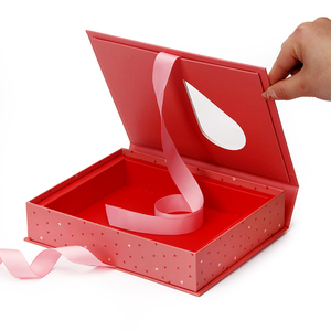 Custom Designed Eco-Friendly Folding Magnetic Paperboard Gift <b>Box</b> Black White Recycled Materials Matt Gifting Packaging - Product Image 3