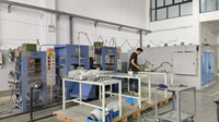 Services de moulage sur mesure en fibre de carbone de précision