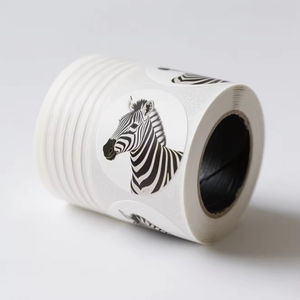 Etiquetas Adhesivas de Vinilo Personalizadas con Logotipo de Marca, Paquete de 100 Unidades en Rollo, Etiquetas Redondas - Product Image 1