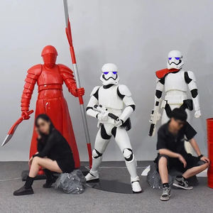 Famoso personaje de la película Esculturas de fibra de vidrio de Stormtroopers, 1:1 Esculturas de tamaño real con armadura y un <span class=keywords><strong>Blaster</strong></span> de <span class=keywords><strong>E</strong></span>-<span class=keywords><strong>11</strong></span> - Product Image 6