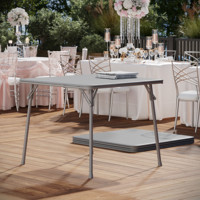 Table pliante en métal avec surface antidérapante et patins de protection pour sols, idéale pour restaurants, salles de jeux et banquets, couleur gris