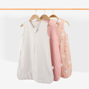 Sacco per dormire per bambini coperta da indossare sacchi a pelo per bambini all'ingrosso 0.5 Tog 100% cotone stampato senza maniche con cerniera per neonati - Product Image 1